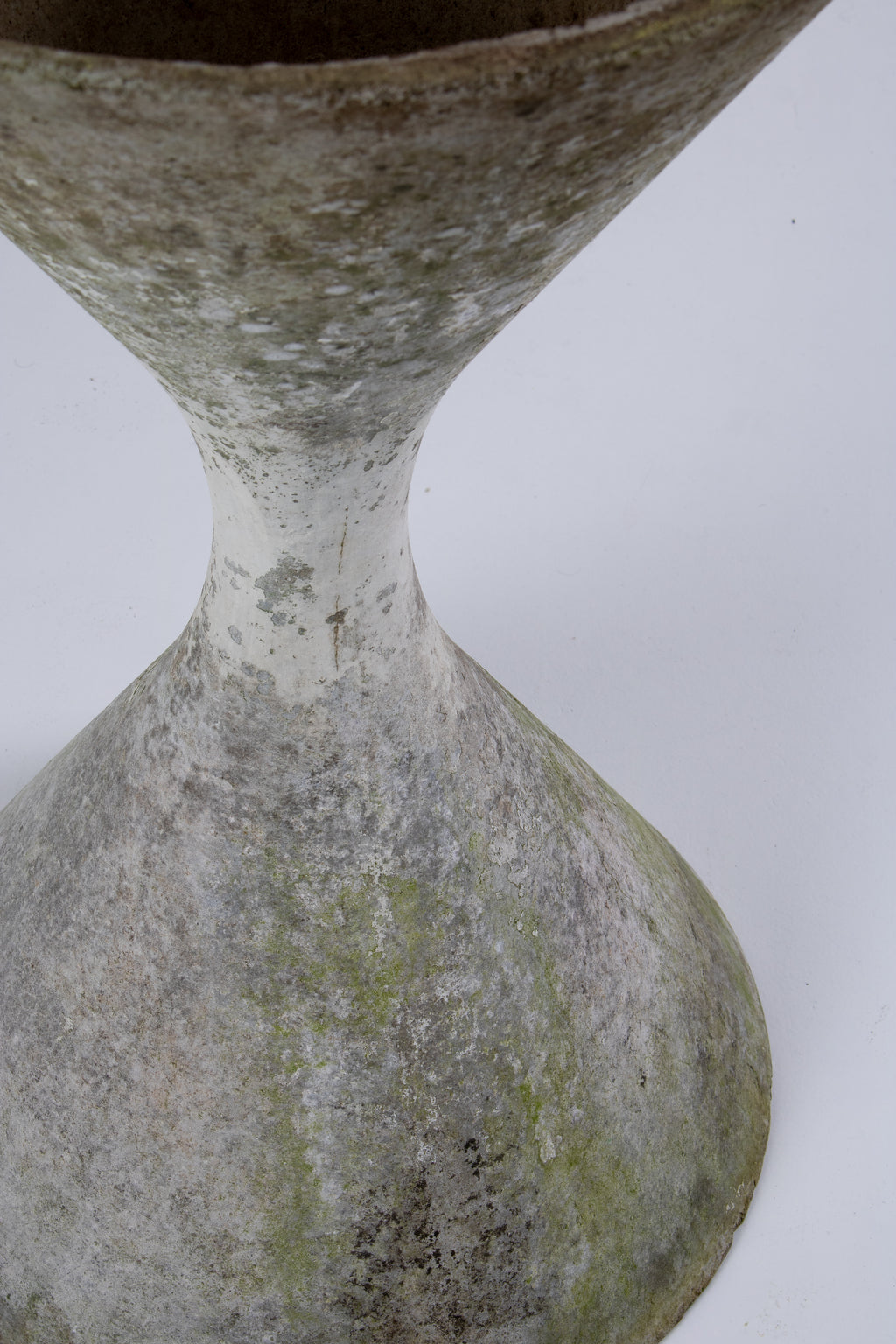 Willy Guhl Diabolo Planter