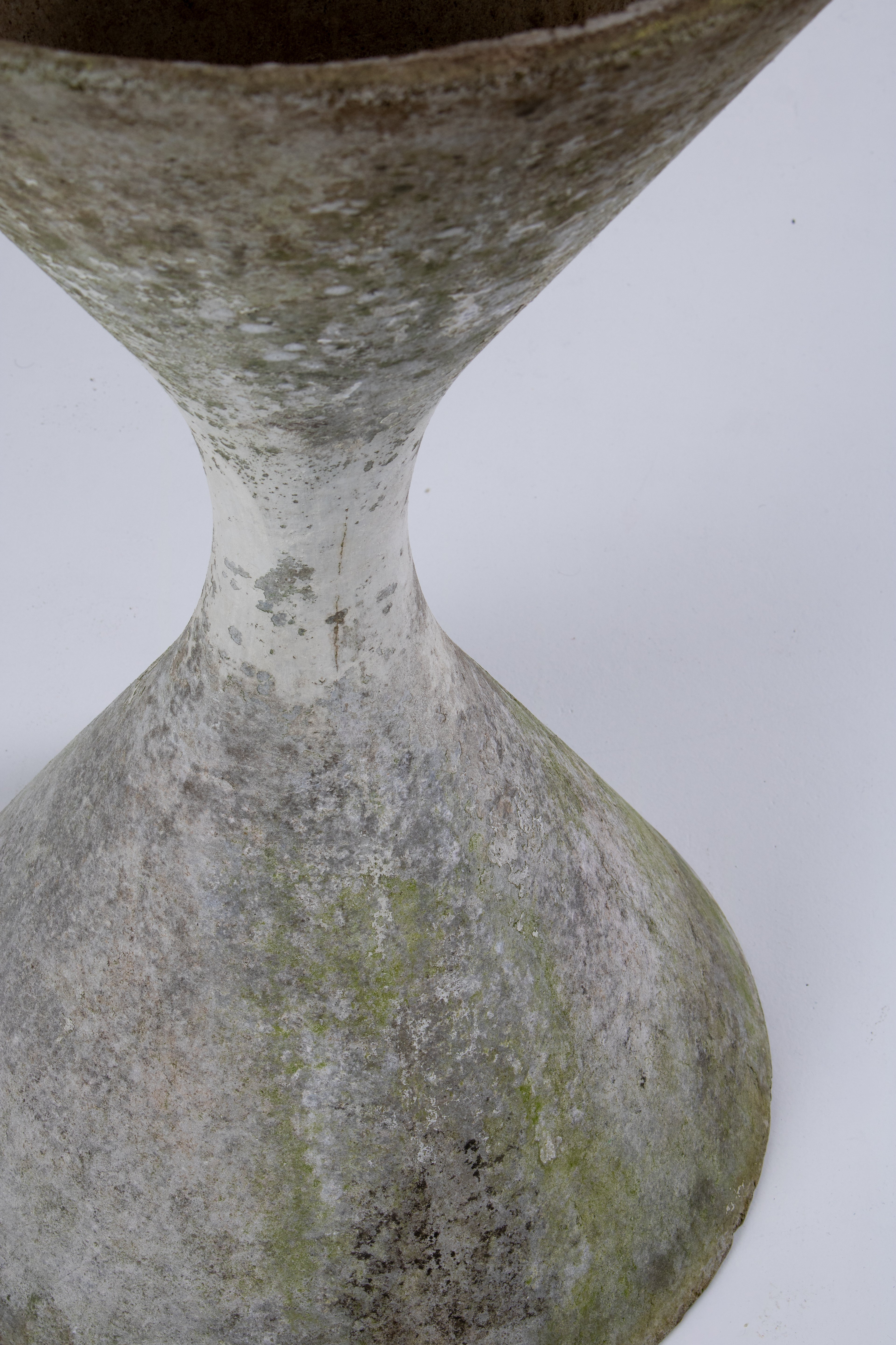 Willy Guhl Diabolo Planter