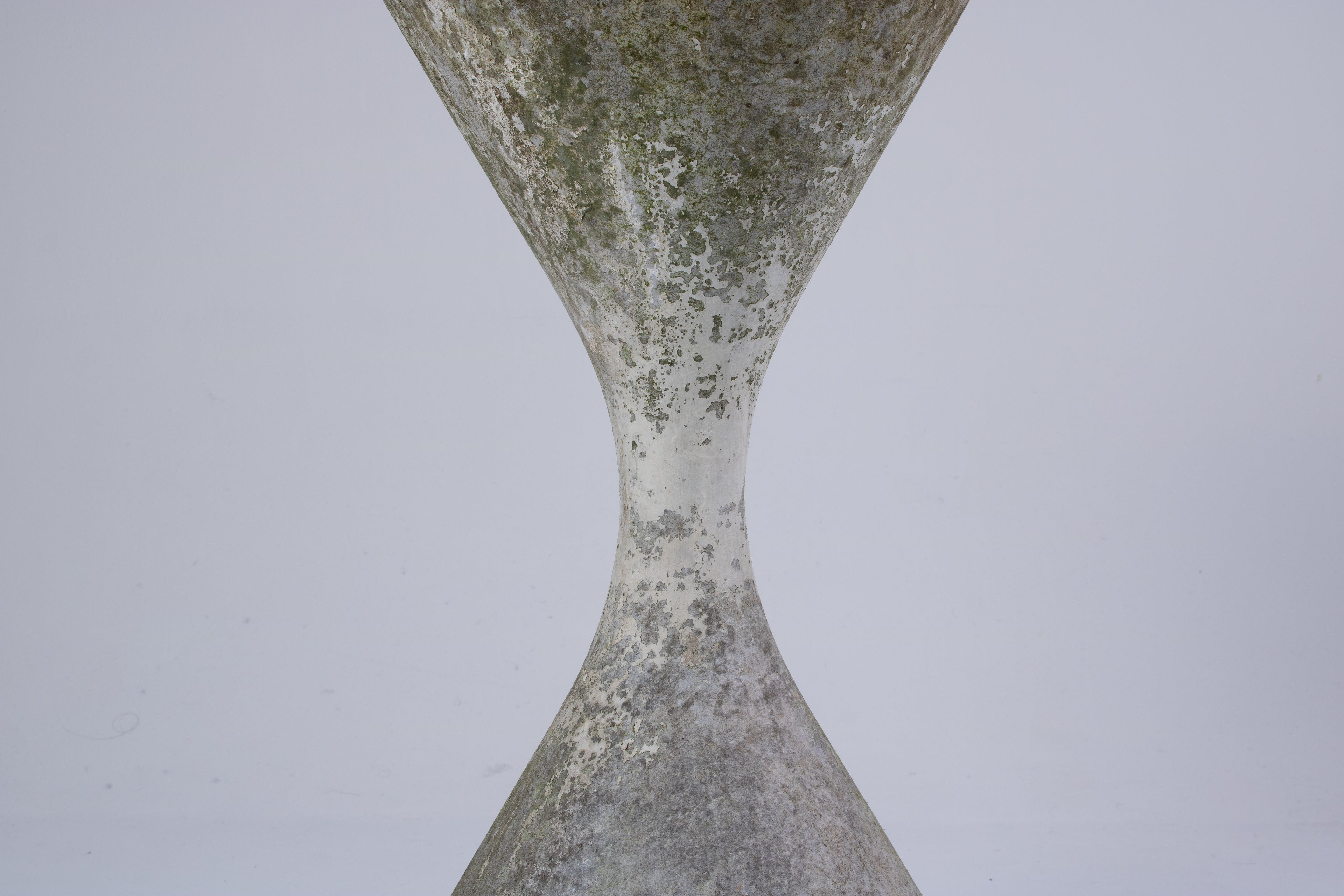 Willy Guhl Diabolo Planter