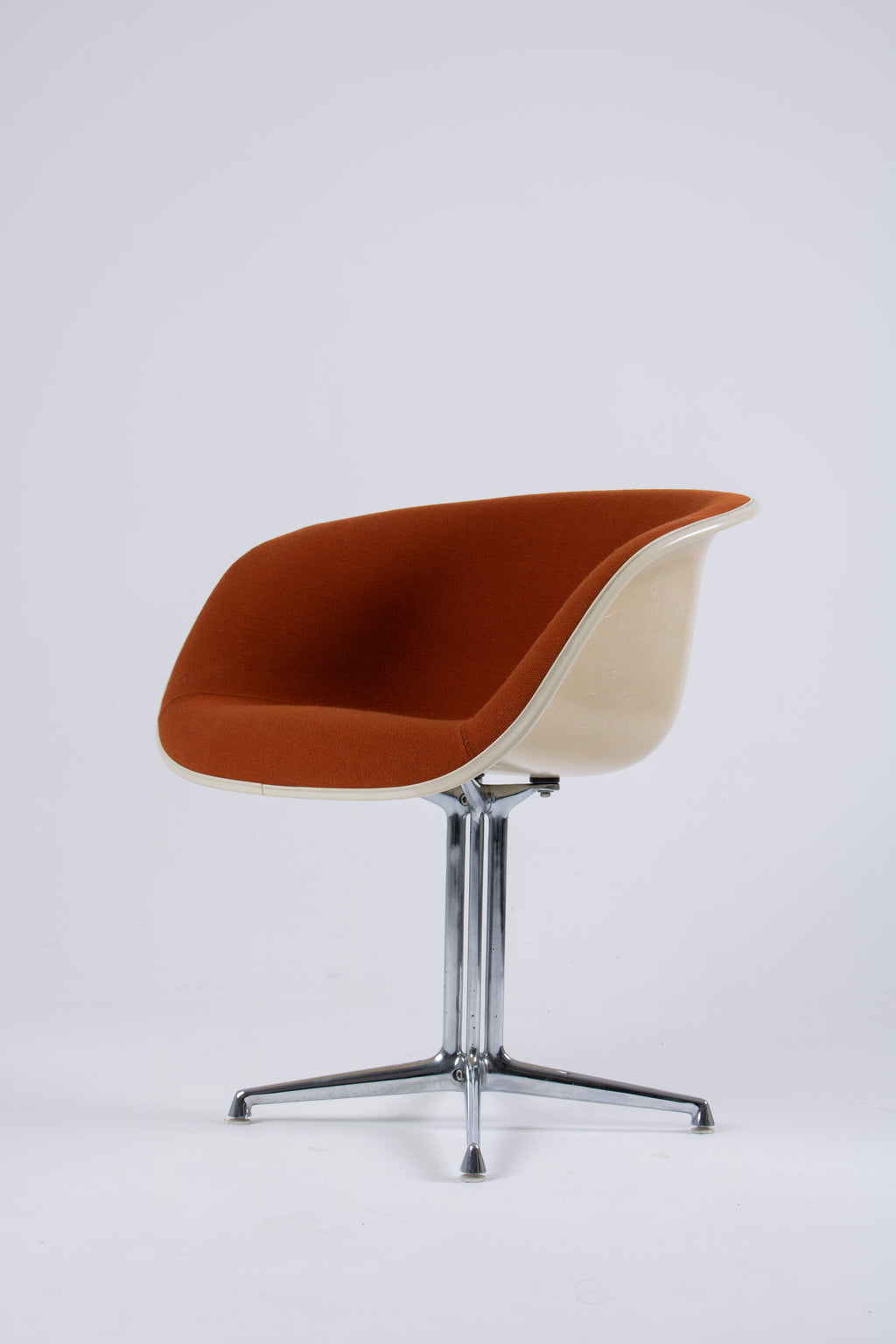 Eames La Fonda Armchair